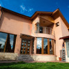 Casa moderna, foarte spatioasa thumb 3